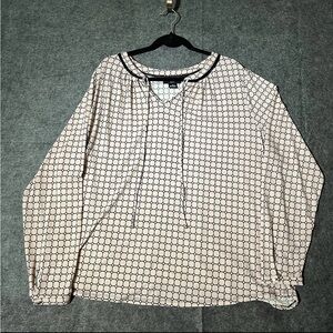 Liz Claiborne Cream and Black Circle Pattern Blouse